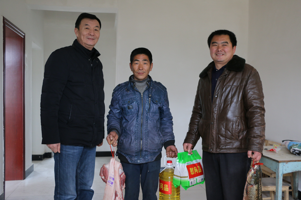 市政协为丁家冲贫困户送温暖