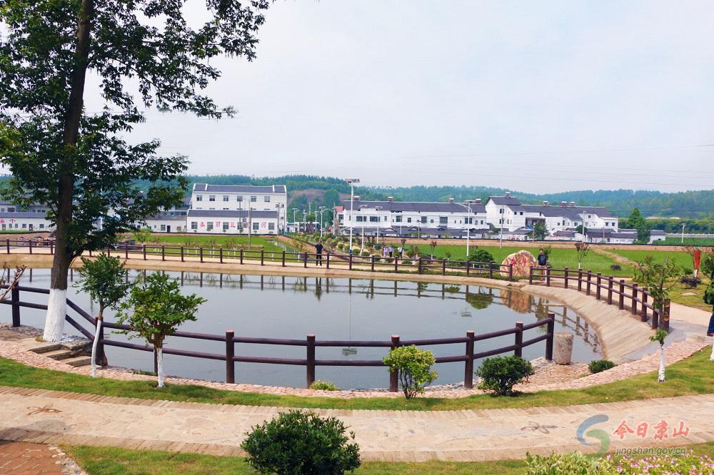 三阳镇黄家村美丽乡村建设一景
