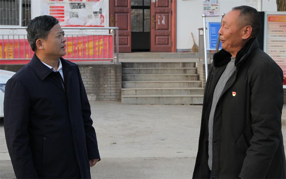 魏明超到新市镇调研精准扶贫工作