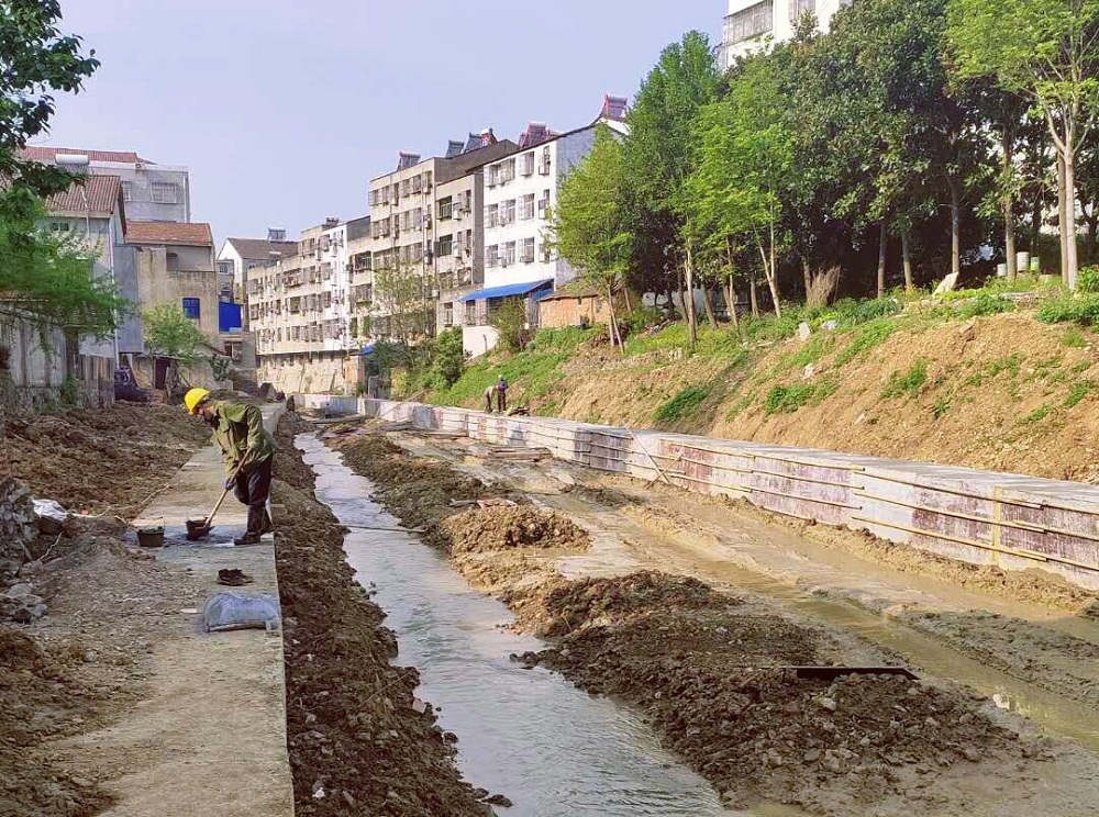 乌龙河河道改造项目有序推进